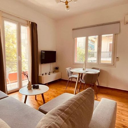 Daisy Apartment 15 Min To Acropolis Athens Luaran gambar