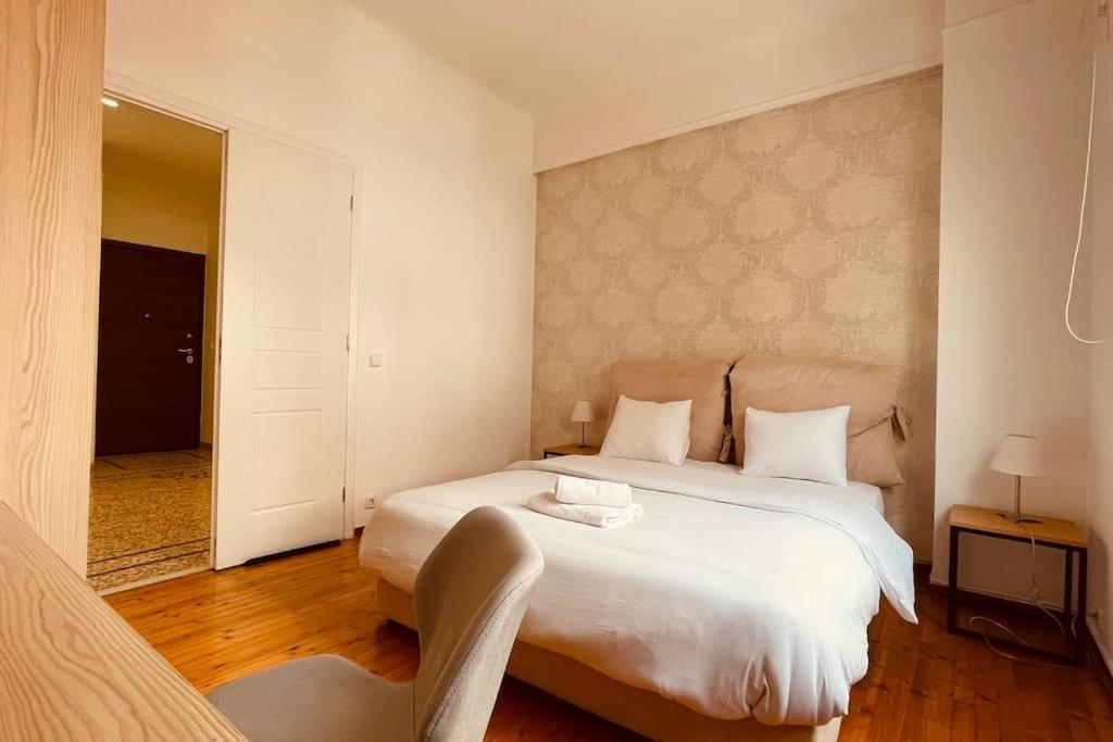 Daisy Apartment 15 Min To Acropolis Athens Luaran gambar