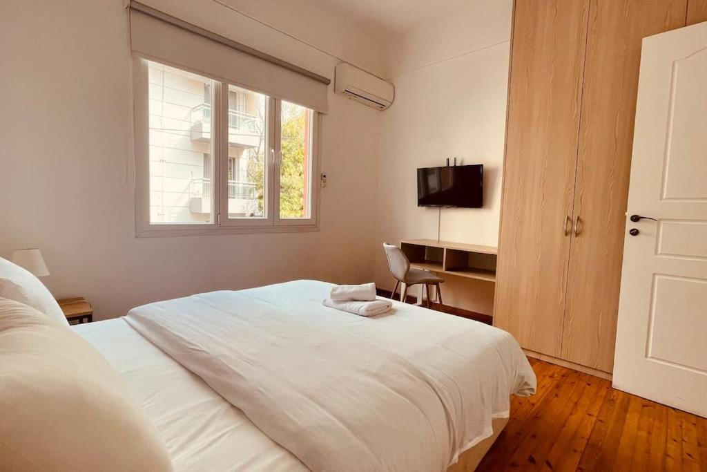 Daisy Apartment 15 Min To Acropolis Athens Luaran gambar
