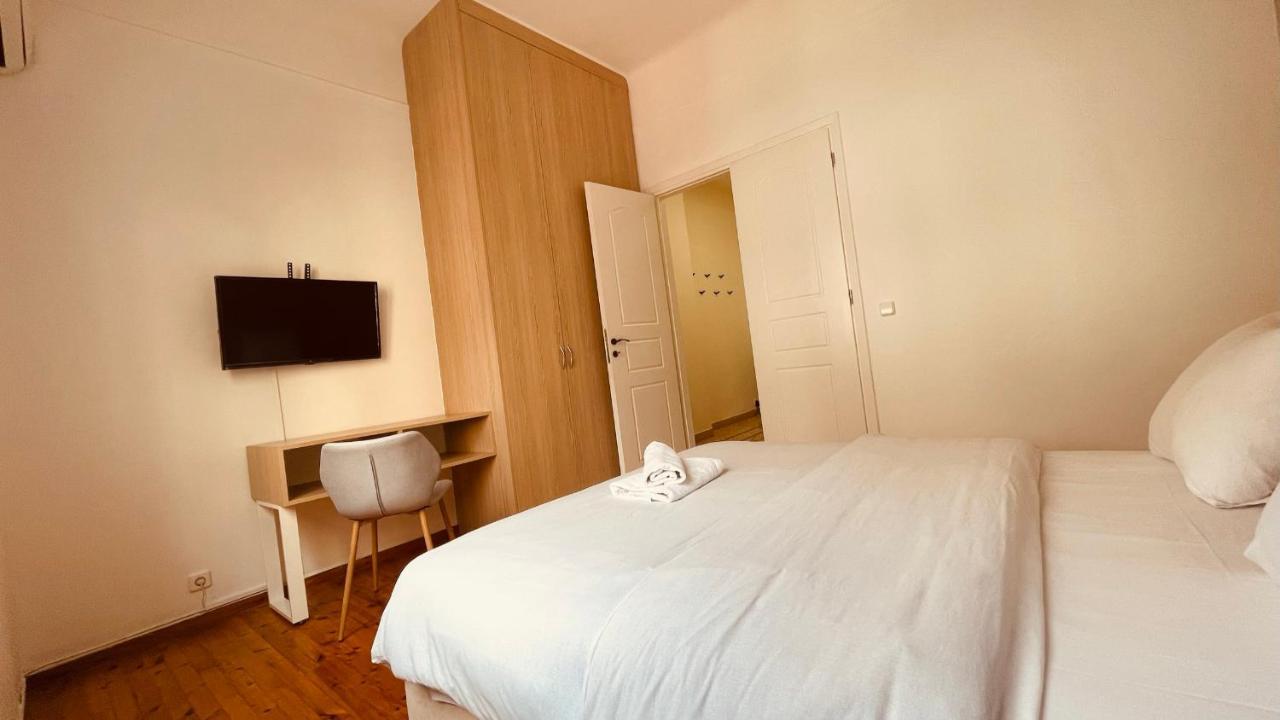 Daisy Apartment 15 Min To Acropolis Athens Luaran gambar