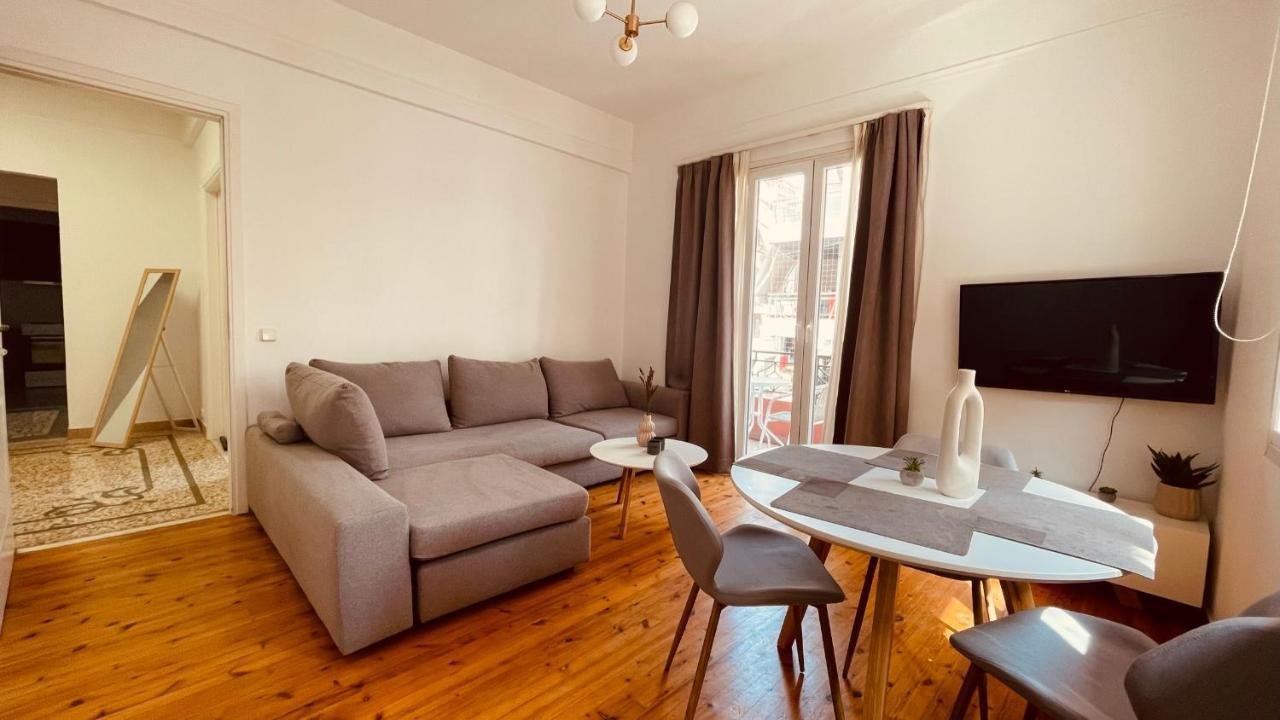 Daisy Apartment 15 Min To Acropolis Athens Luaran gambar